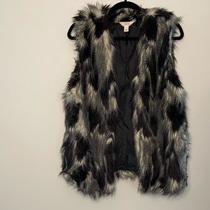 Black & white faux fur vest